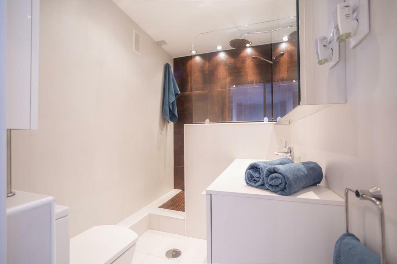 Malagueta Cool Beach Apartment Malaga Exterior photo